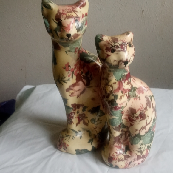 Other - Mother & baby Cat Figurines